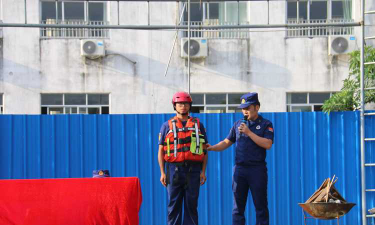 平南县思旺镇二中阅读区