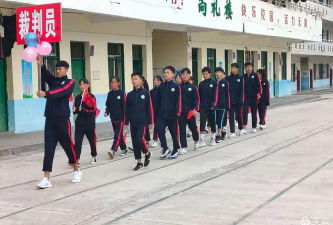 桂平市麻垌镇第三初级中学阅读区