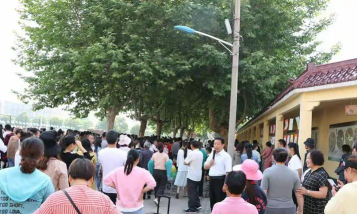大杨镇大杨中心小学阅读区
