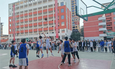 四川省苍溪县城郊中学校阅读区