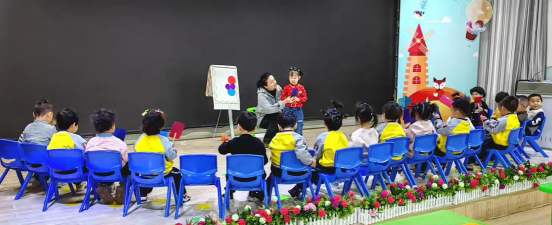 博乐市第二幼儿园阅读区