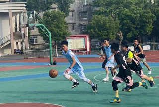 蓬溪县任隆中学阅读区