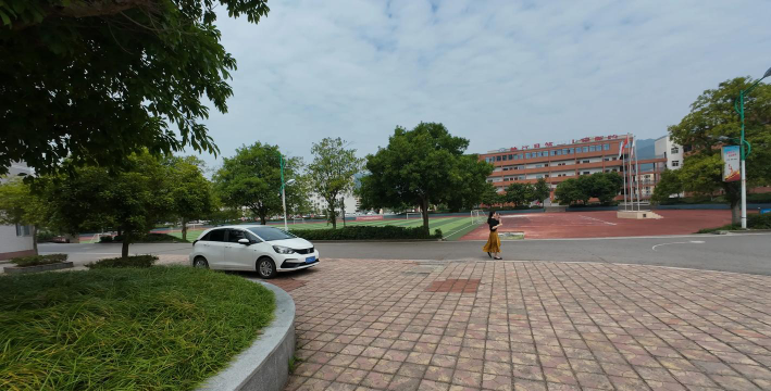 四川省内江市第八中学校阅读区