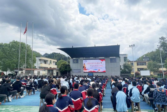 彭水县高谷中学校阅读区