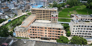 山围镇初中阅读区