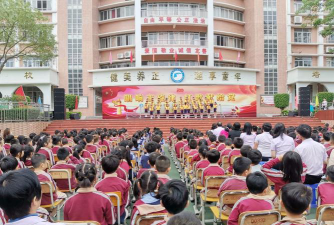 大岭山镇中心小学阅读区