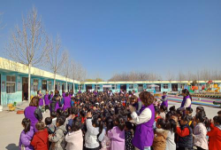 轮台县希望幼儿园阅读区