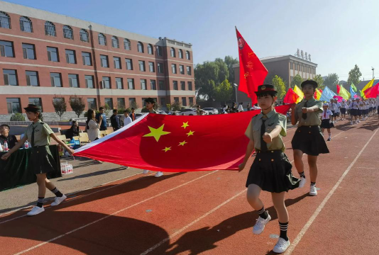 宁蒗县永宁乡永宁中心校阅读区