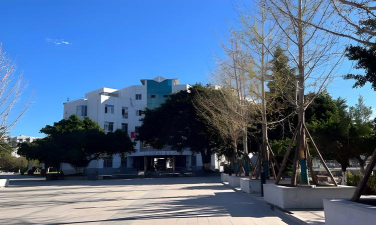 四川省中江县东北镇坭金中学阅读区
