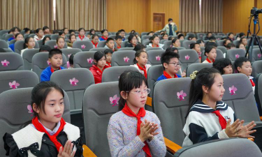 小榄广源学校阅读区