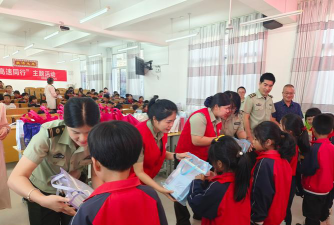 南屏镇中心小学阅读区