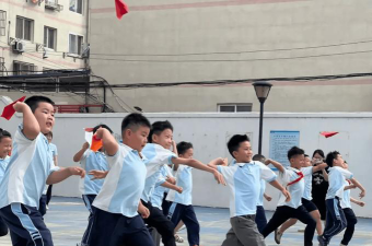 青岛智荣小学(立德小学)阅读区