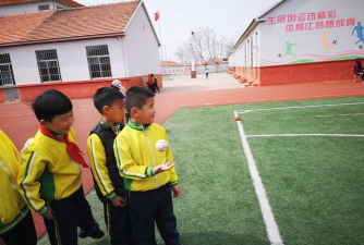 望城镇中心小学阅读区