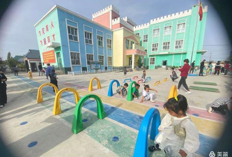 伊犁州伊宁县幼儿园阅读区