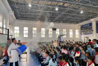 阜沙中心小学阅读区