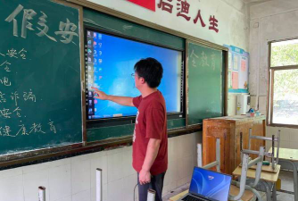 上林县澄江中学阅读区