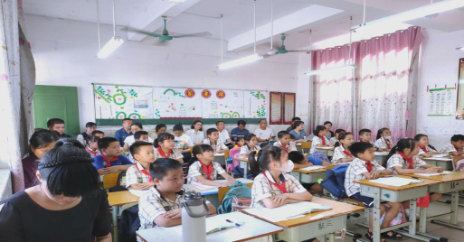 竹围小学阅读区