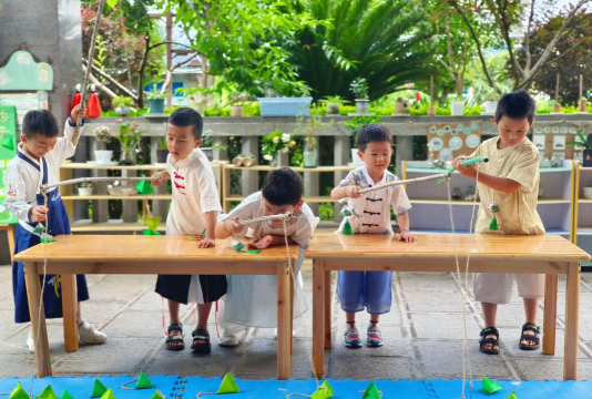 快乐艺术幼儿园阅读区