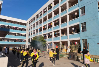 阳春市双滘镇中心小学东安分校阅读区