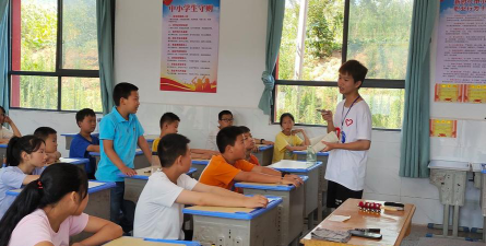 庵埠镇耀德小学阅读区