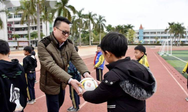 阳春市春湾镇中心小学山角分校阅读区