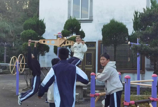 岐山县蒲村镇蒲村初级中学阅读区