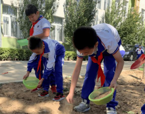 阳春市陂面镇中心小学石尾分校阅读区
