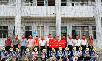 阳春市潭水镇中心小学凤来分校阅读区