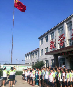 平度市新河镇新河小学阅读区