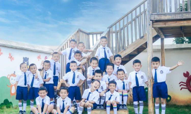 陇川县城子镇幼儿园阅读区