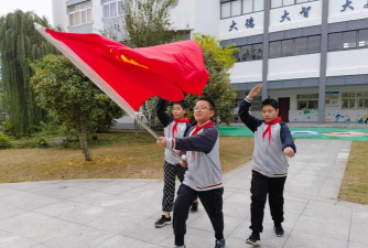 高岗镇长江小学阅读区