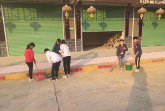 鹤子中心小学阅读区