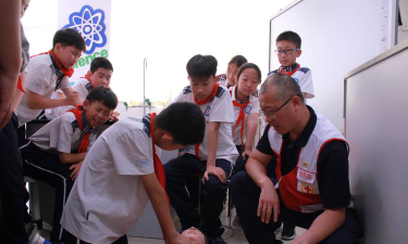 胶南市第二实验小学阅读区