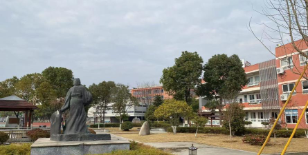 温州市龙湾区海城中学阅读区