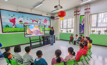 新疆巴州焉耆县苗苗幼儿园阅读区