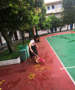罗坳镇中心小学阅读区