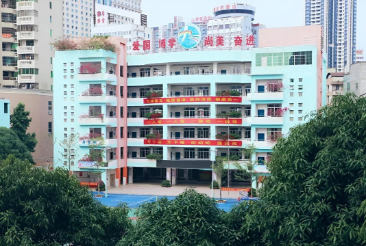 南宁市第九中学(初中部)阅读区