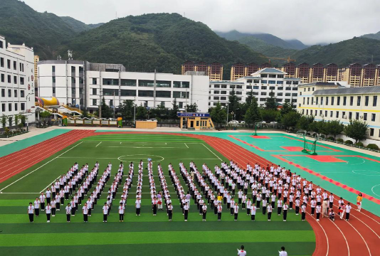文县临江九年一贯制学校阅读区