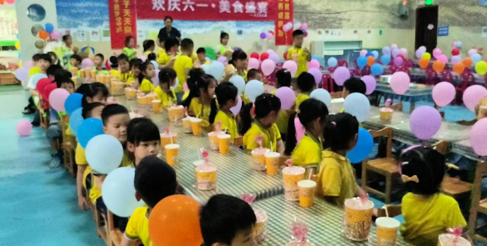 拜城县天艺艺术幼儿园阅读区