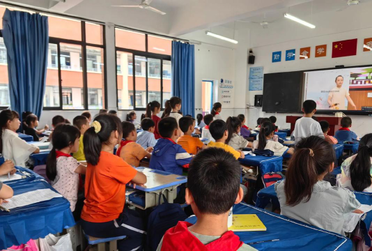 吉水县文峰小学阅读区