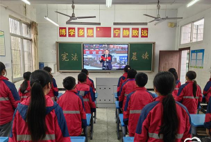 东山区新阳小学阅读区