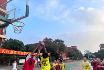 长兴县雉城镇古城中学阅读区