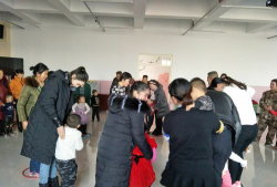 泽普县地二幼儿园阅读区