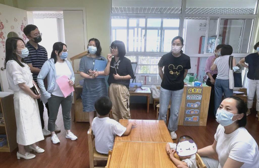 柘林镇内里幼儿园阅读区