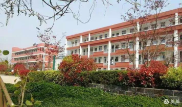 睢宁县庆安中学阅读区
