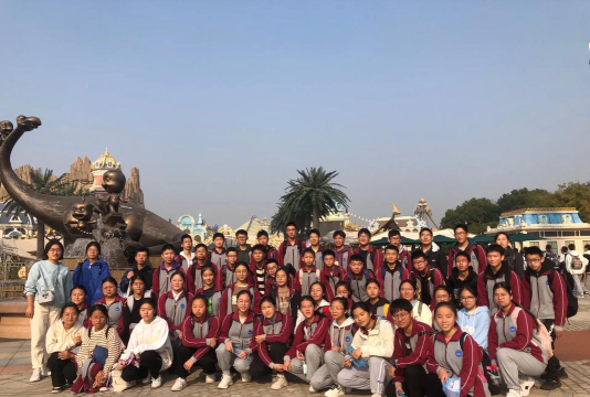湟里初级中学阅读区