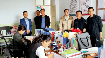 礼县雷王初级中学阅读区