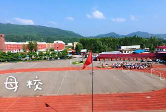 汪清县十里坪学校阅读区