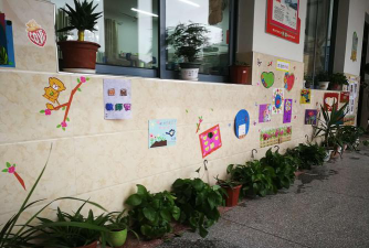 上饶市第十三小学阅读区