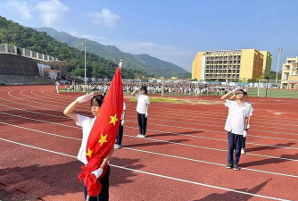 普宁市华南学校阅读区